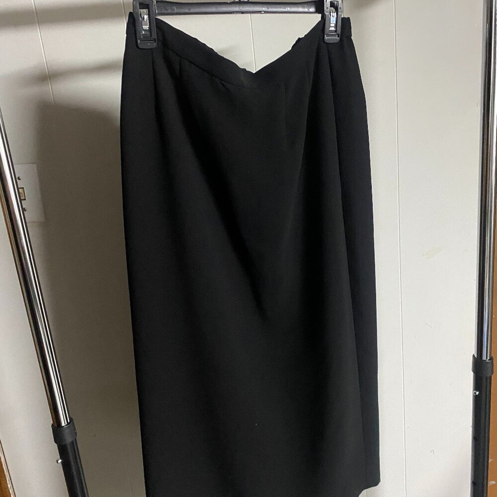 Women's Black Mid-Length Skirt